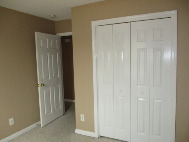 Building Photo - 3169 Buckhorn Ct