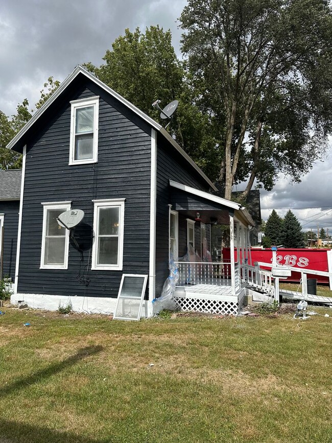 Building Photo - Charming 2 Bedroom 1 Bath Home for Rent