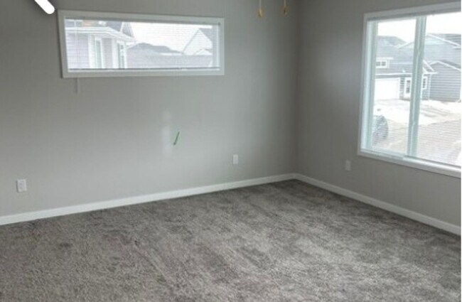 Building Photo - Spacious 3BR 2.5ba house in Waukee, available NOW!