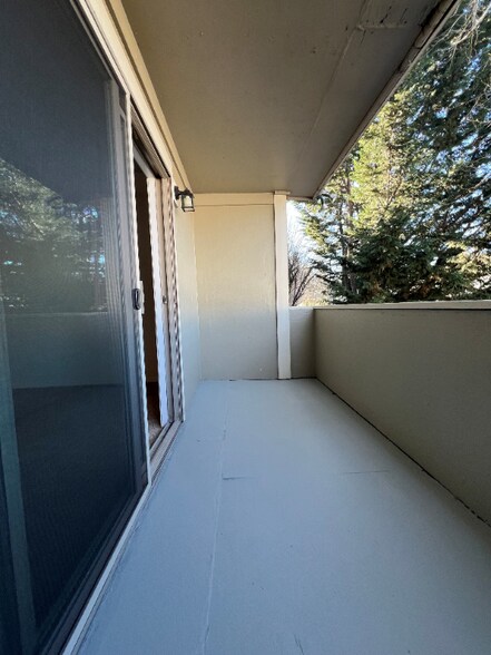 Building Photo - 17250 SW Heritage Ct