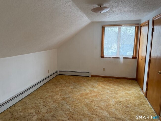 Building Photo - 183 Columbia St