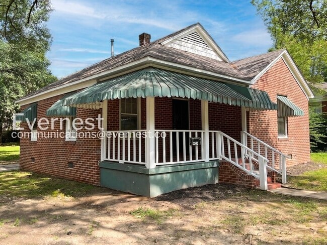 Building Photo - 905 Parkhaven Ln