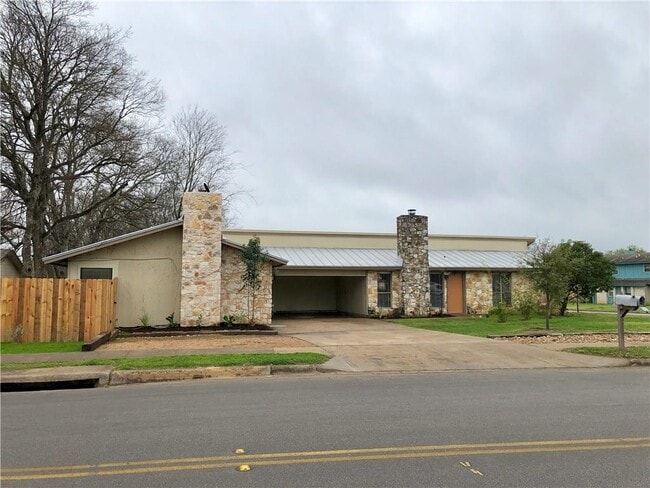 Building Photo - 2008 Conestoga Trail