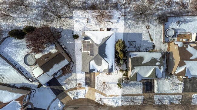 Building Photo - 5610 Heartland Ct