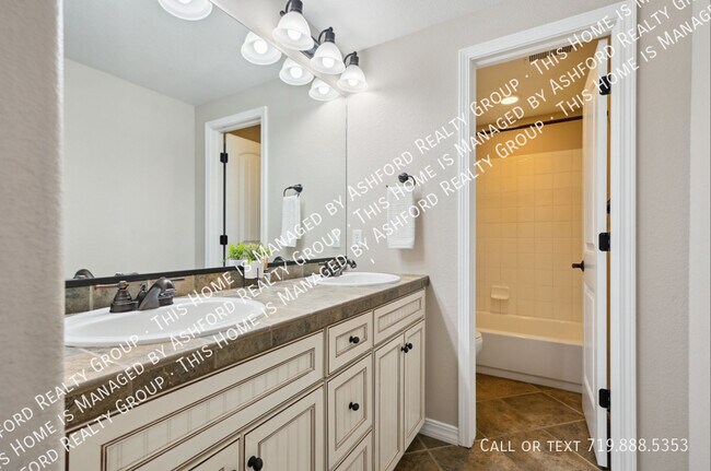 Building Photo - 10402 Capital Peak Way