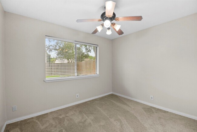 Building Photo - 16310 Cypress Valley Dr