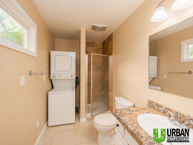 Building Photo - 1103 W Sinto Ave