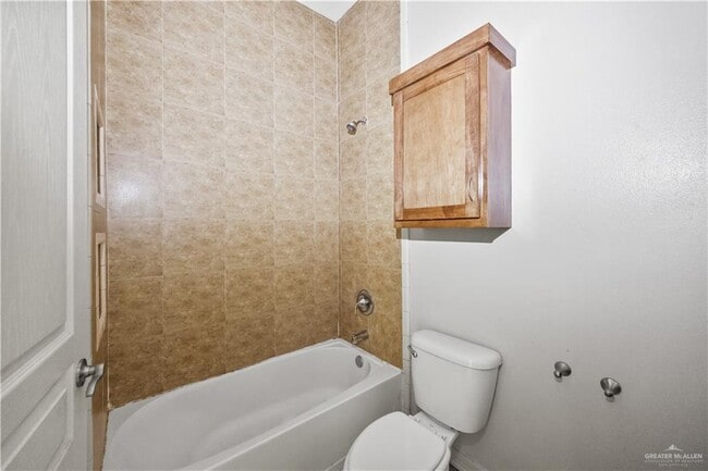 Building Photo - 2715 Mimosa St