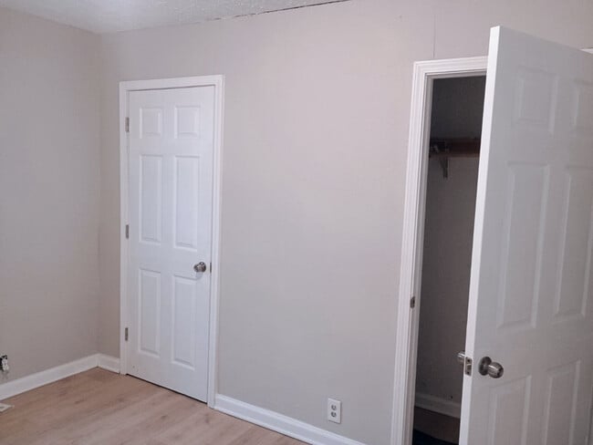 Building Photo - 2010 E Laurel St