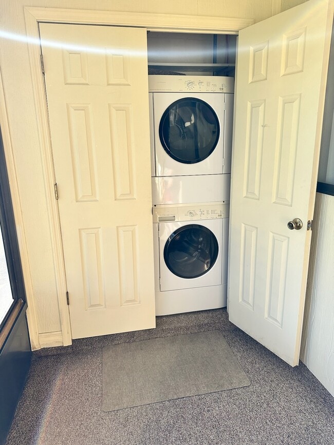 Building Photo - 401 Airport Ave E