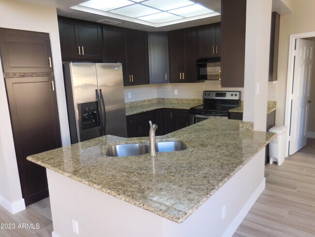 Building Photo - 13253 N 101st Way