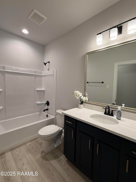 Building Photo - 135 Ridley Ln