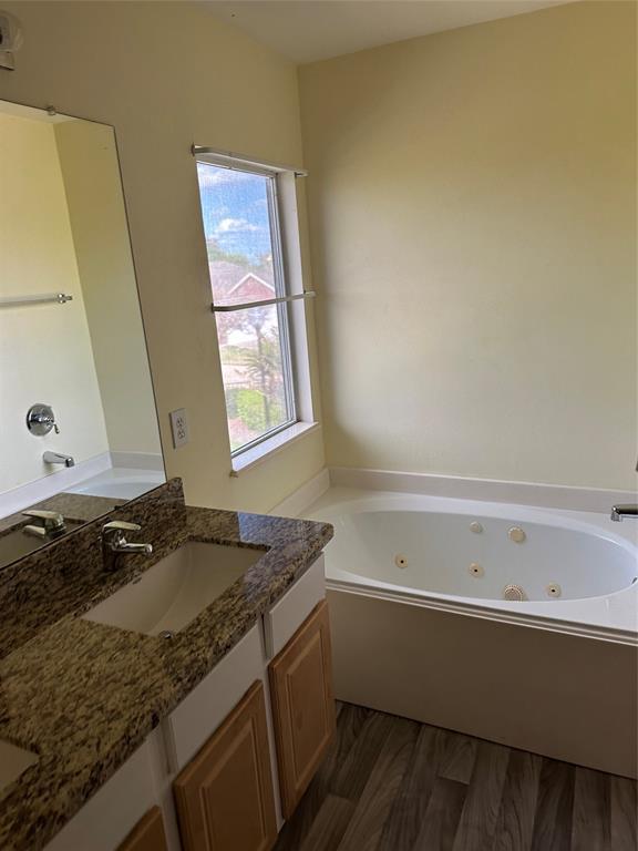 Building Photo - 17523 Poplar Canyon Ln