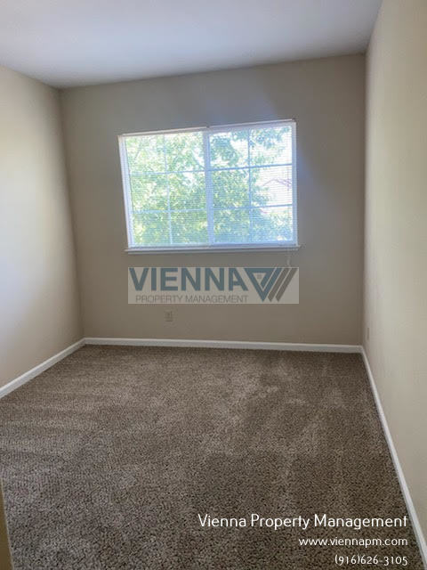 Building Photo - 4900 Brittany Ct