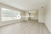 Building Photo - 4 Bedroom Pet-Friendly Home in Seffner, FL...
