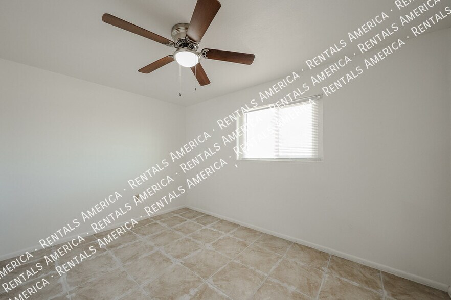 Building Photo - 410 N Ironwood-