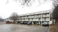 Building Photo - Cherylynn Townhouses