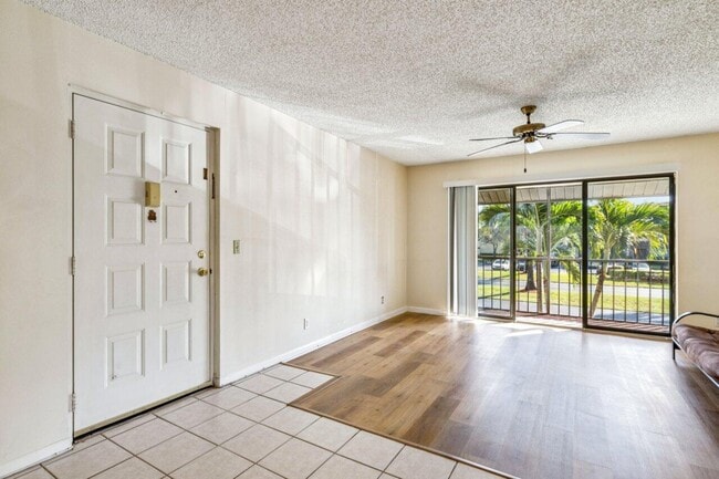 Building Photo - 618 Sea Pine Way