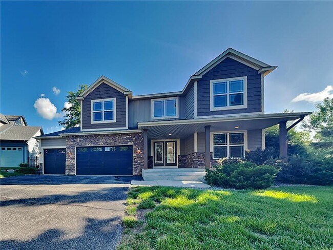 Primary Photo - 8132 Clifford Cir