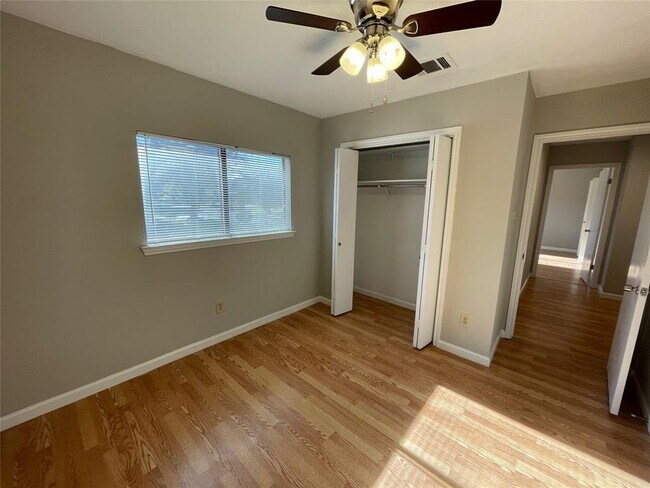 Building Photo - 3909 Danli Ln