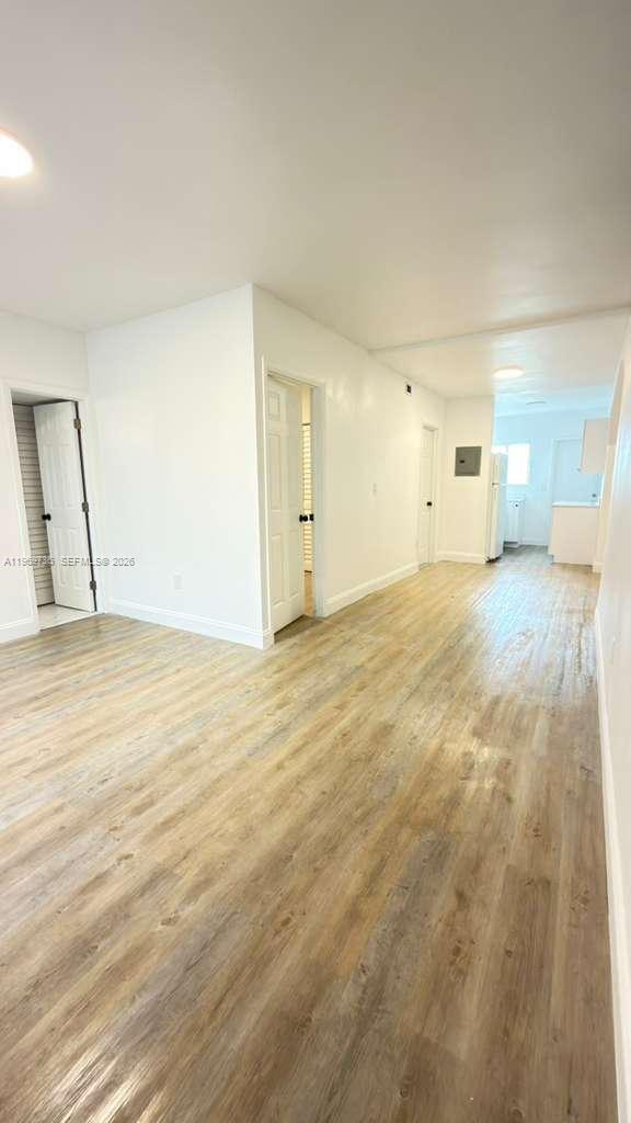 Building Photo - 1980 Biarritz Dr