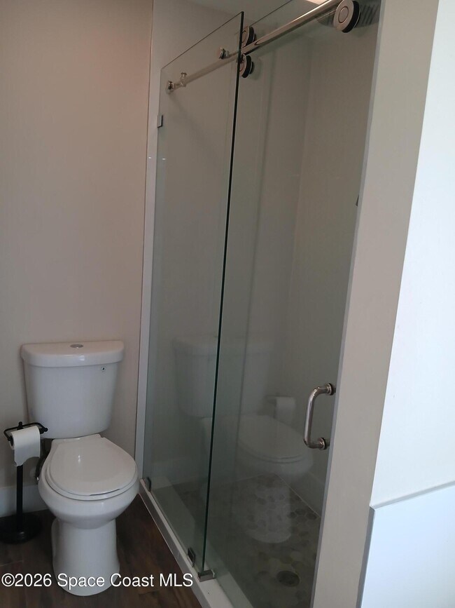 Building Photo - 214 Eldron Blvd NE