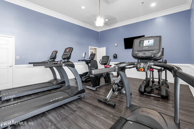 Building Photo - 4931 Key Lime Dr