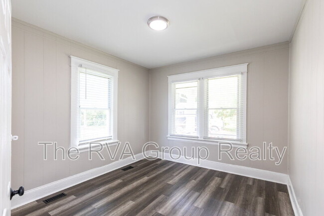 Building Photo - 5409 Blue Ridge Ave