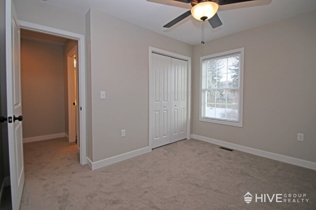 Building Photo - Brand-New End Unit Townhome in Harrisonburg!