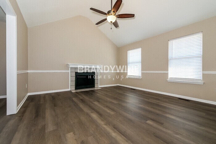 Building Photo - 3408 S Shrank Ct