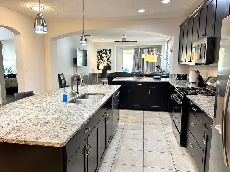 Building Photo - 411 Citrus Ridge Dr