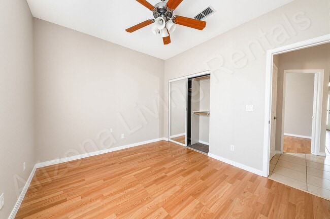 Building Photo - 2085 Alan Ladd Dr