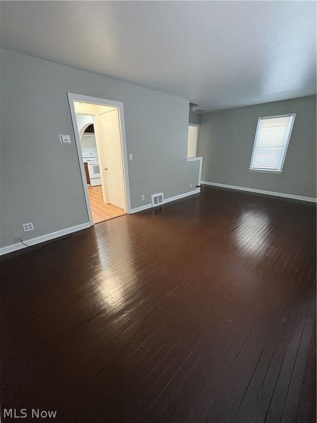 Building Photo - 738 West St