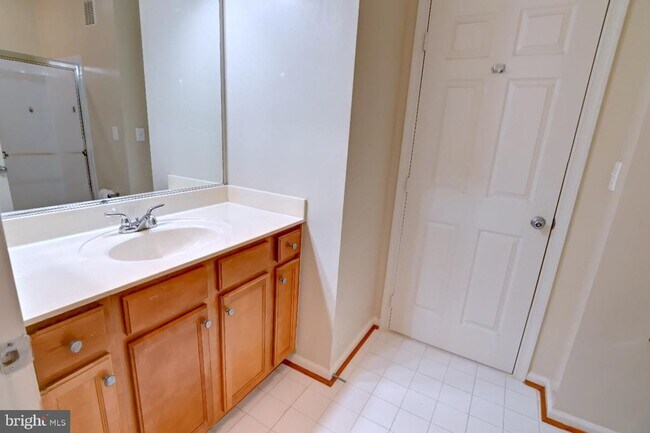 Building Photo - 1501 North Point Dr