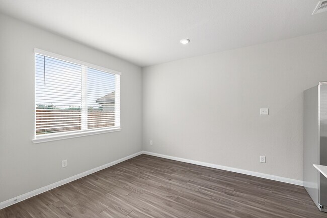 Building Photo - 9219 Grace Rdg Dr