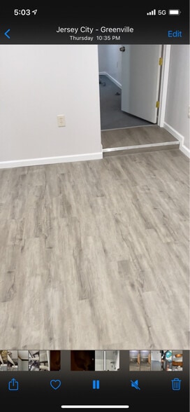 Building Photo - 285 Pearsall Ave