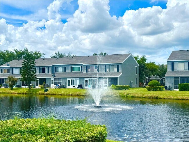 Building Photo - 287 Countryside Key Blvd