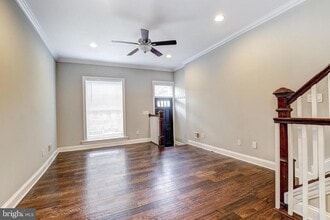 Building Photo - 505 S Lakewood Ave