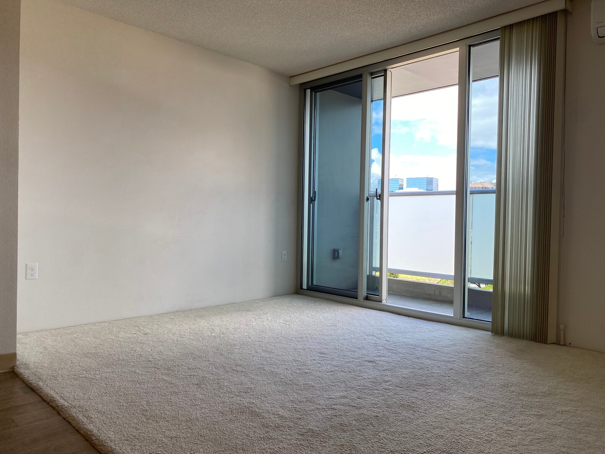 Living room - 801 South St