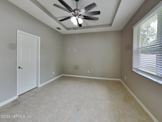 Building Photo - 24 Royal Palm Ln