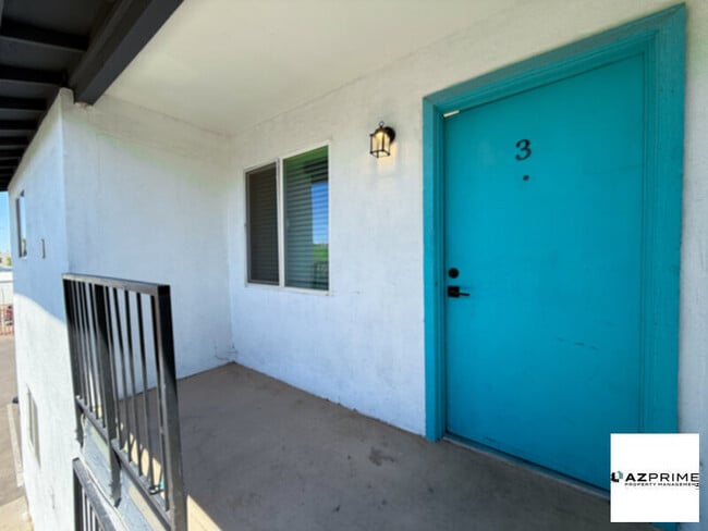 Building Photo - $1350 OFF FIRST MONTH RENT MOVE-IN SPECIAL...