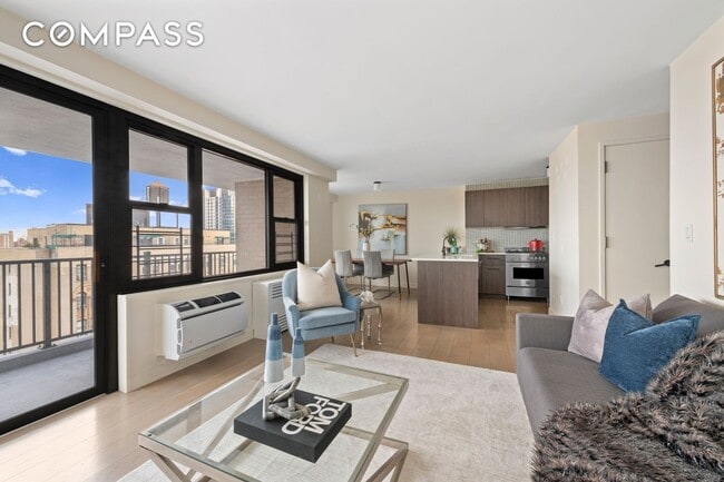 Building Photo - Spacious and Bright 2BD/2BA in UWS