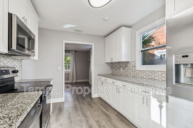 Building Photo - 5408 5th Ave N