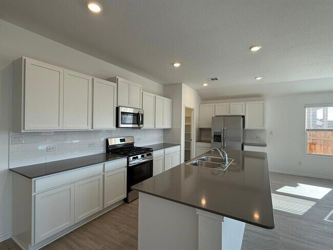 Building Photo - 263 Magalia Ln