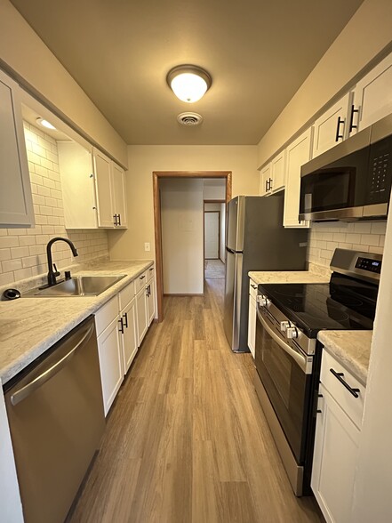 Building Photo - 2917 Todd Dr