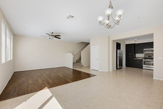 Building Photo - 42910 Avenida Amistad