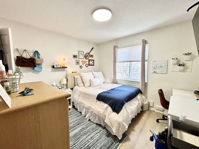 Building Photo - Westport Landings