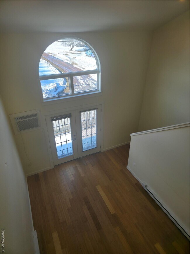 Building Photo - 231 Reynolds Rd