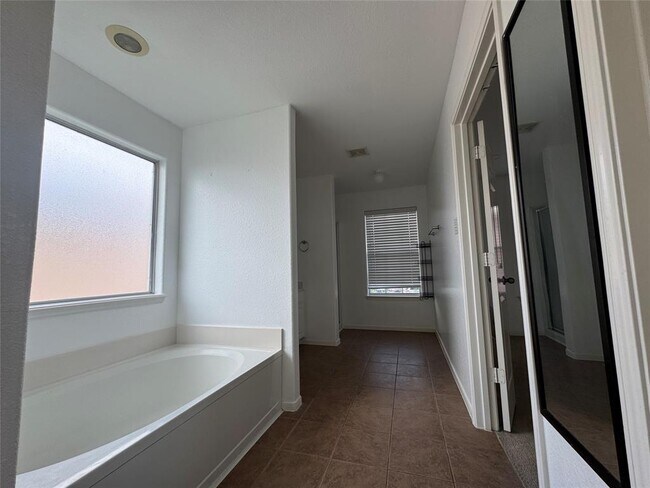 Building Photo - 8702 Arapahoe Pass Ln