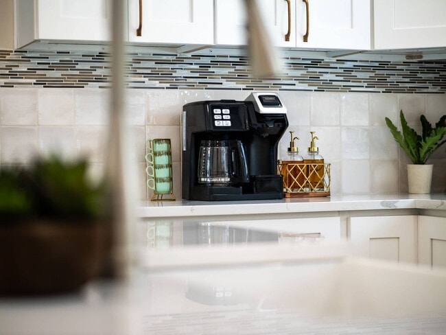 Building Photo - 28649 Jackson Rd